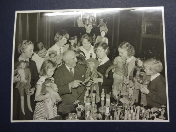 Leyden House Thames Bank Mortlake