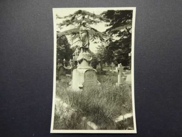 Barnes Cemetery – Brett Eminson Memorial