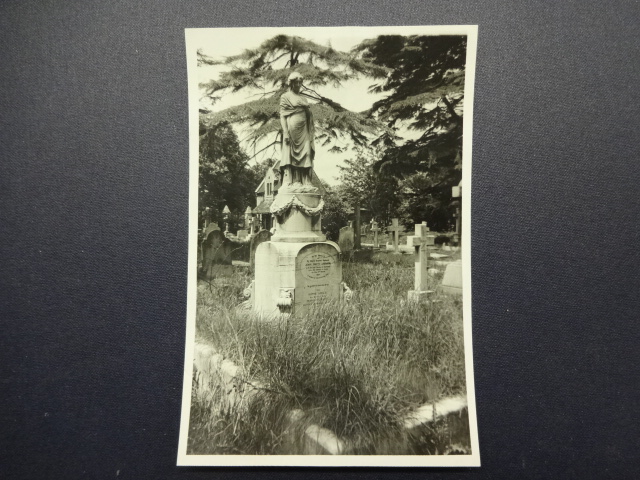 Barnes Cemetery – Brett Eminson Memorial