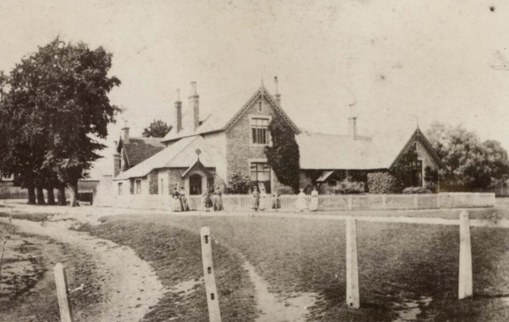 Green School, Barnes