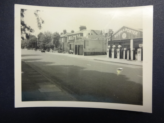 Boon and Porter, Castelnau