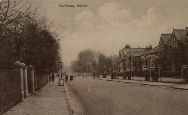 Castelnau, Barnes