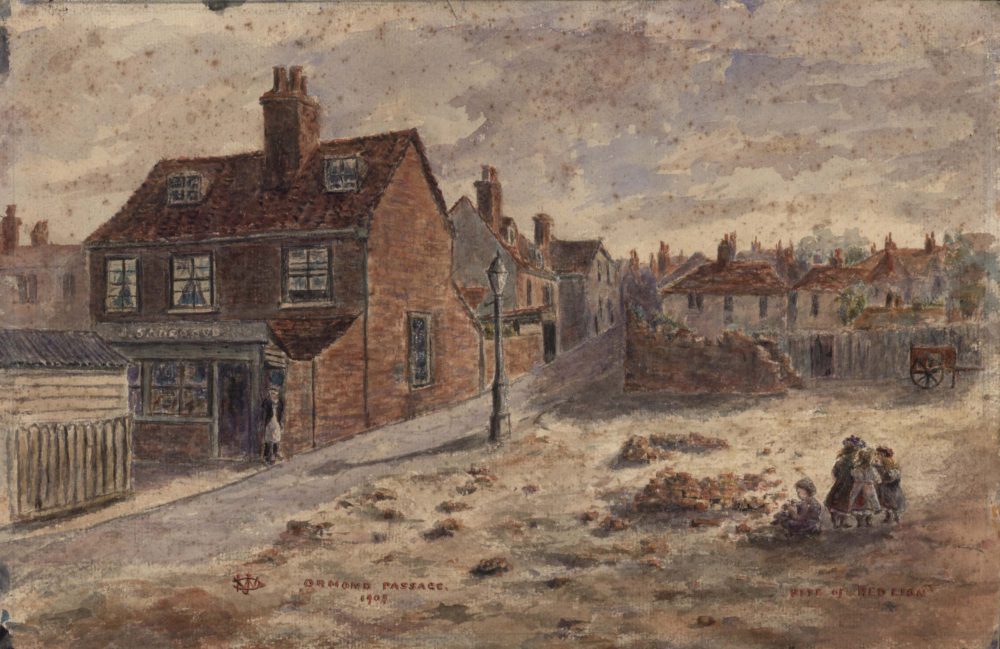 Ormond Passage, site of the Red Lion pub, Richmond 1909