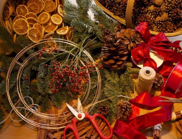 ‘Tis the season to get crafty!