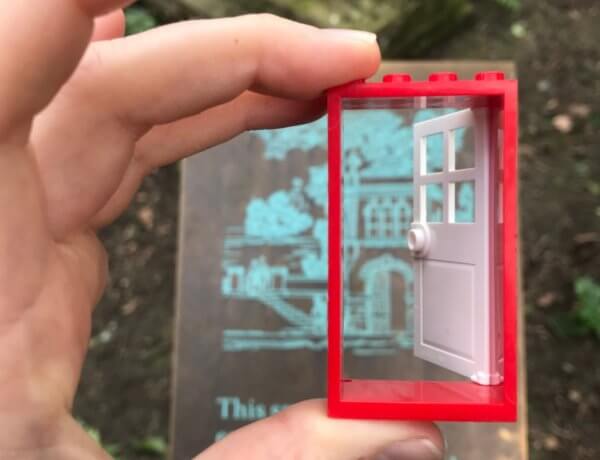 Sunday Afternoon Art – Miniatures